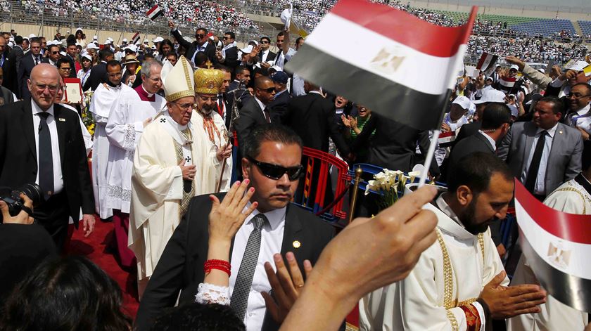 "O único extremismo permitido é o da caridade". O filme da viagem do Papa ao Egipto